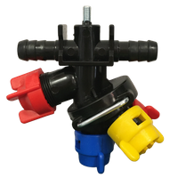 Głowica obrotowa przelotowa opryskiwacza na śrubkę